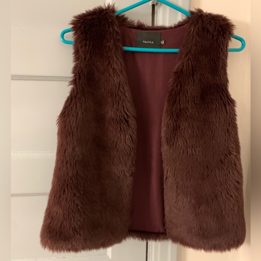 Talula Maroon Faux Fur Vest sz XS